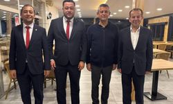 Özgür Özel’den güven tazeleyen il başkanına tebrik