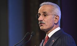 Bakan Uraloğlu: Antalya-Alanya Otoyolu ile yolculuk 36 dakikaya inecek