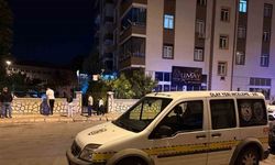 3 ay önce babası ölü bulunan genç intihar etti