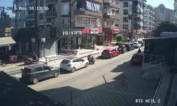 7 bin liralık dondurma dolu sepeti çaldı, marketten alışveriş yaparcasına yoluna devam etti: O anlar kamerada