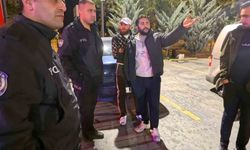 Aksaray’da açıkta alkol alan 2 şahsa kabahatler kanunundan ceza kesildi