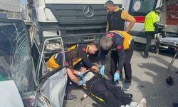 Aksaray’da otomobil ile tır çarpıştı: 1 ağır yaralı