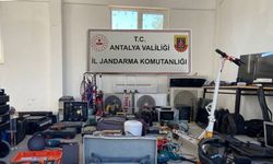 Antalya’da 10 evden hırsızlık yapan şüpheli JASAT tarafından yakalandı