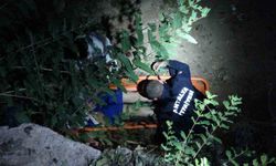 Antalya’da 4 metrelik inşaat çukuruna düşen turist itfaiye tarafından kurtarıldı