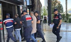 Antalya’da sahte pasaportla 24 milyon liralık arsa vurgunu yapan 6 şüpheliden 5’i tutuklandı