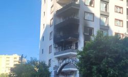 Apartman dairesi çıkan yangında kullanılamaz hale geldi