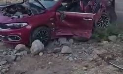 Araçlar hurdaya döndü, 2 kişi yaralandı