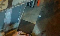 Bahçelievler’de 2 kişi birbirine yumruklarla saldırdı: O anlar kameraya yansıdı
