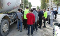 Beton mikserinin çarptığı kadın yaralandı