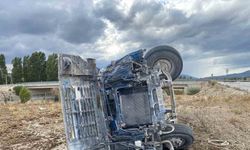 Bilecik’te devrilen tanker sürücüsü yaralandı