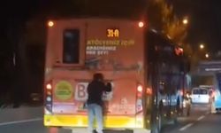 Bursa’da otobüsün arkasında tehlikeli yolculuk