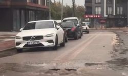 Çanakkale’de kanalizasyonlar taştı sokaklar göle döndü