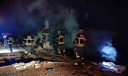 Çorum’da müstakil ev alev alev yandı: 7 kişi dumandan etkilendi