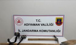 Define arayan şahıslar jandarmaya yakalandı