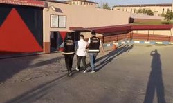Depremzede araçlar üzerinden vurgun: 1 tutuklama