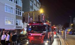 Esenler’de 5 katlı binada yangın: 15 kişi dumandan etkilendi