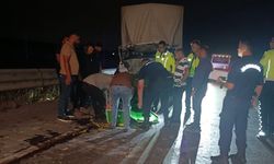 Gaziantep’te kamyonet kamyona arkadan çarptı: 1 ölü, 1 ağır yaralı