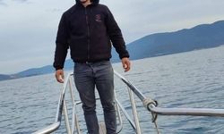 Gece kaza yapan iki gencin cenazesi sabah bulundu