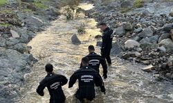 Gün aydınlandı, selde kaybolan vatandaşı bulma çalışmaları yeniden başladı