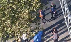 Husumetlileri tarafından mahalleden gönderilen şahıs silahlı saldırıda öldü