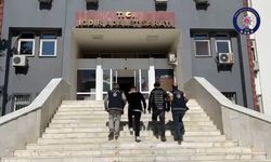 Iğdır’da kaçak 10 Afgan göçmen ve göçmenleri taşıyan 2 kişi yakalandı