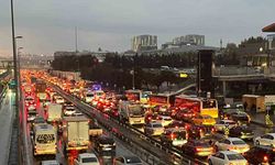 İstanbul’da yağışla birlikte trafik yoğunluğu yüzde 81’e ulaştı