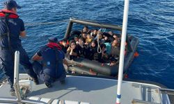 İzmir açıklarında 85 düzensiz göçmen kurtarıldı, 73 göçmen yakalandı