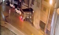 İzmir’de freni boşalan kamyon duvarı yıkıp eve girdi