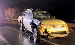 İzmir’de pikap ile elektrikli bisikletin çarpıştığı kazada 2 kişi öldü