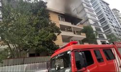 Kadıköy’de metruk binada çıkan yangın paniğe neden oldu