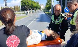 Kaza yapıp yaralanan genç kızdan, başından biran olsun ayrılmayan trafik polisine kahvaltı sözü