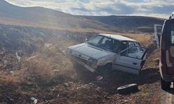 Kırıkkale’de otomobil şarampole devrildi: 2 yaralı
