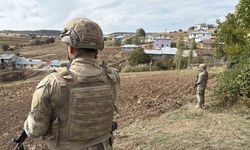Komşusunu öldüren firari jandarmaya ateşle karşılık verdi, yaralı şekilde yakalandı