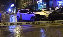 Kütahya’da otomobiller çarpıştı: 3 yaralı