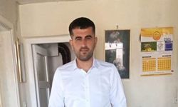 Mersin’de otomobil bariyerlere çarptı: 1 ölü, 2 yaralı