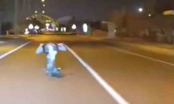 Motosikleti üzerine yatarak kullandı, ölüme davetiye çıkardı