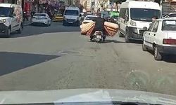 Motosikletle tehlikeli taşımacılık kamerada