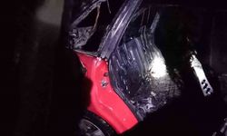 Muş’ta seyir halindeki otomobil alev aldı