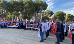 Öğrenci ve akrabalarından öğretmene çirkin saldırı