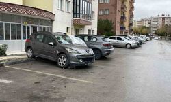 Otomobil kontrolden çıktı, 5 araca çarparak durabildi