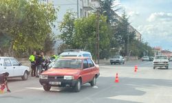 Otomobilin çarptığı 8 yaşındaki çocuk yaralandı