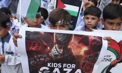 Pakistan’da İsrail’in Gazze’ye yönelik saldırıları ikinci yılında protesto edildi