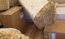Saman balyalarına gizlenmiş 43 bin paket kaçak sigara ele geçirildi