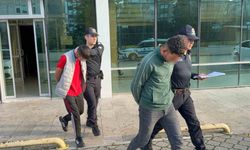 Samsun’da zorla gül satmak isteyen 2 kişi olay çıkartınca tutuklandı