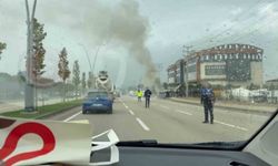 Bursa'da otomobil seyir halinde alev aldı!