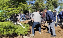 Sobadan zehirlenen anne ve kızı son yolculuklarına uğurlandı