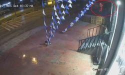 Sürücüsünün kontrolünü kaybettiği hafif ticari aracın takla atarak şarampole uçtuğu anlar kamerada