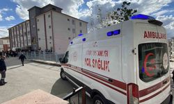 Tavuk döner yiyen 30 öğrenci hastanelik oldu