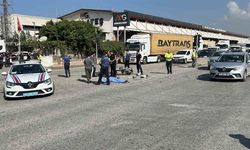 Tırla çarpışan motosikletin kadın sürücüsü kazada öldü