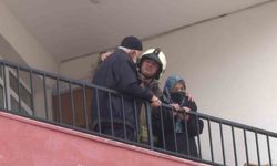 Ümraniye’de korkutan yangın: Mahsur kalan iki yaşlı çift kurtarıldı